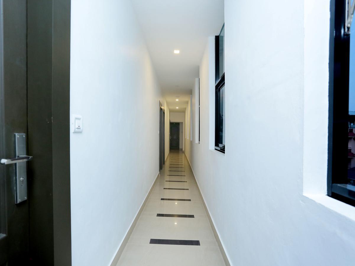 Hotel Qube Kochi Bagian luar foto