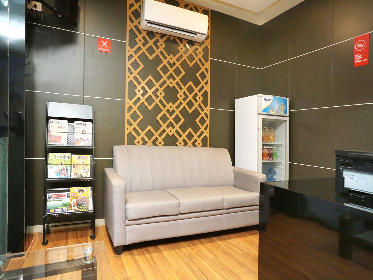 Hotel Qube Kochi Bagian luar foto